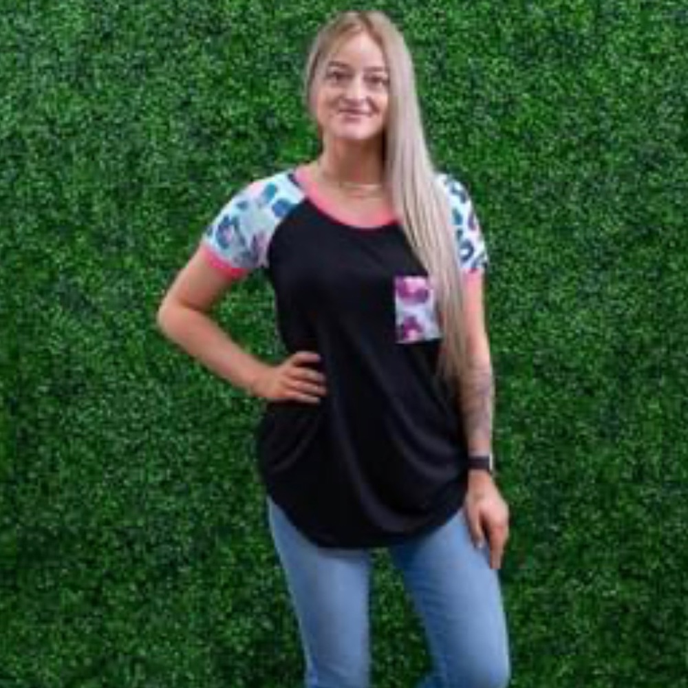 Wild cat tee